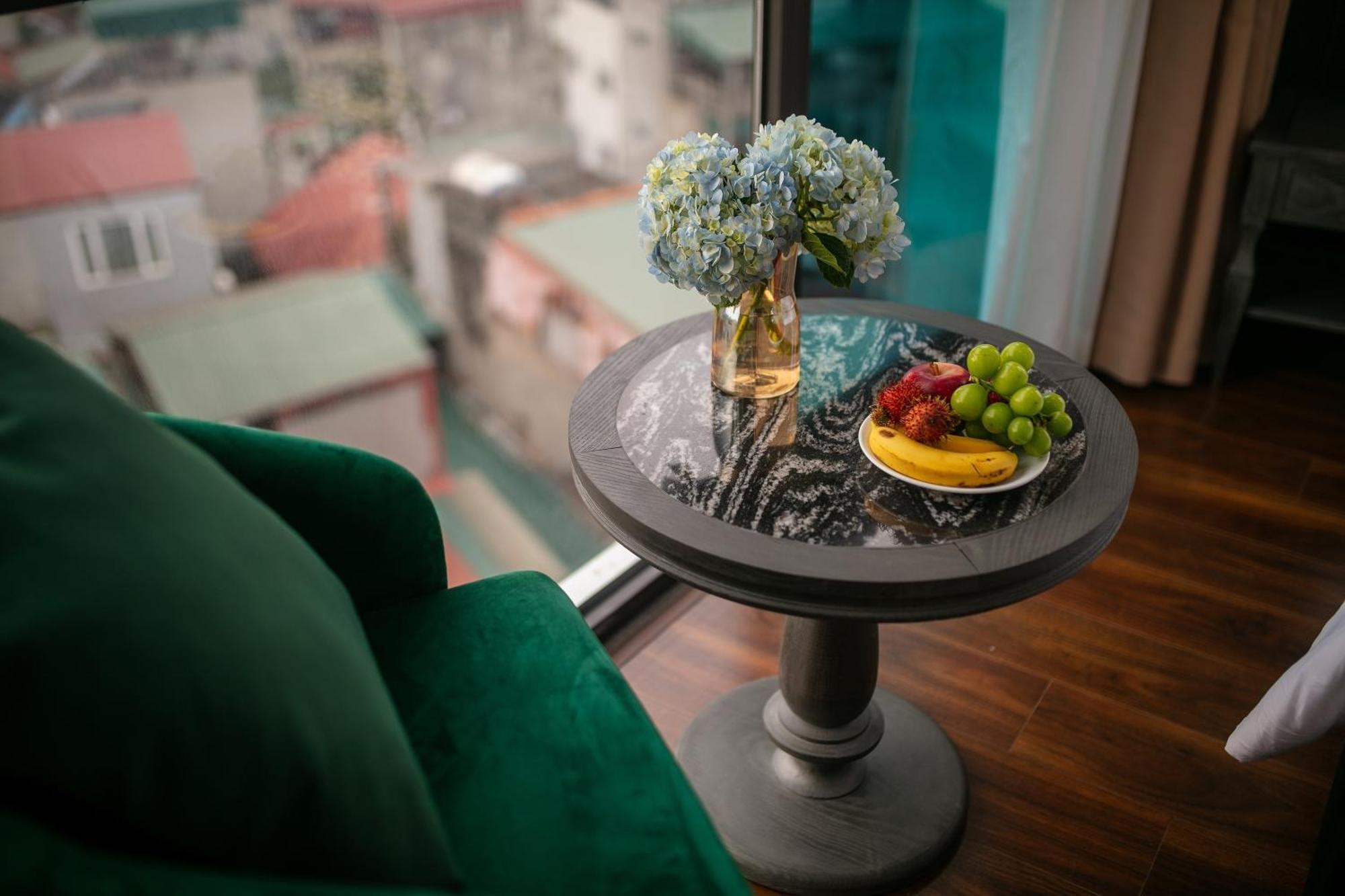 Hanoi Plaza Suite Hotel & Spa Exterior photo