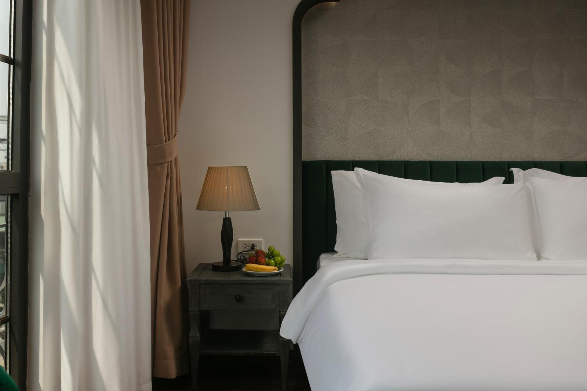 Hanoi Plaza Suite Hotel & Spa Exterior photo