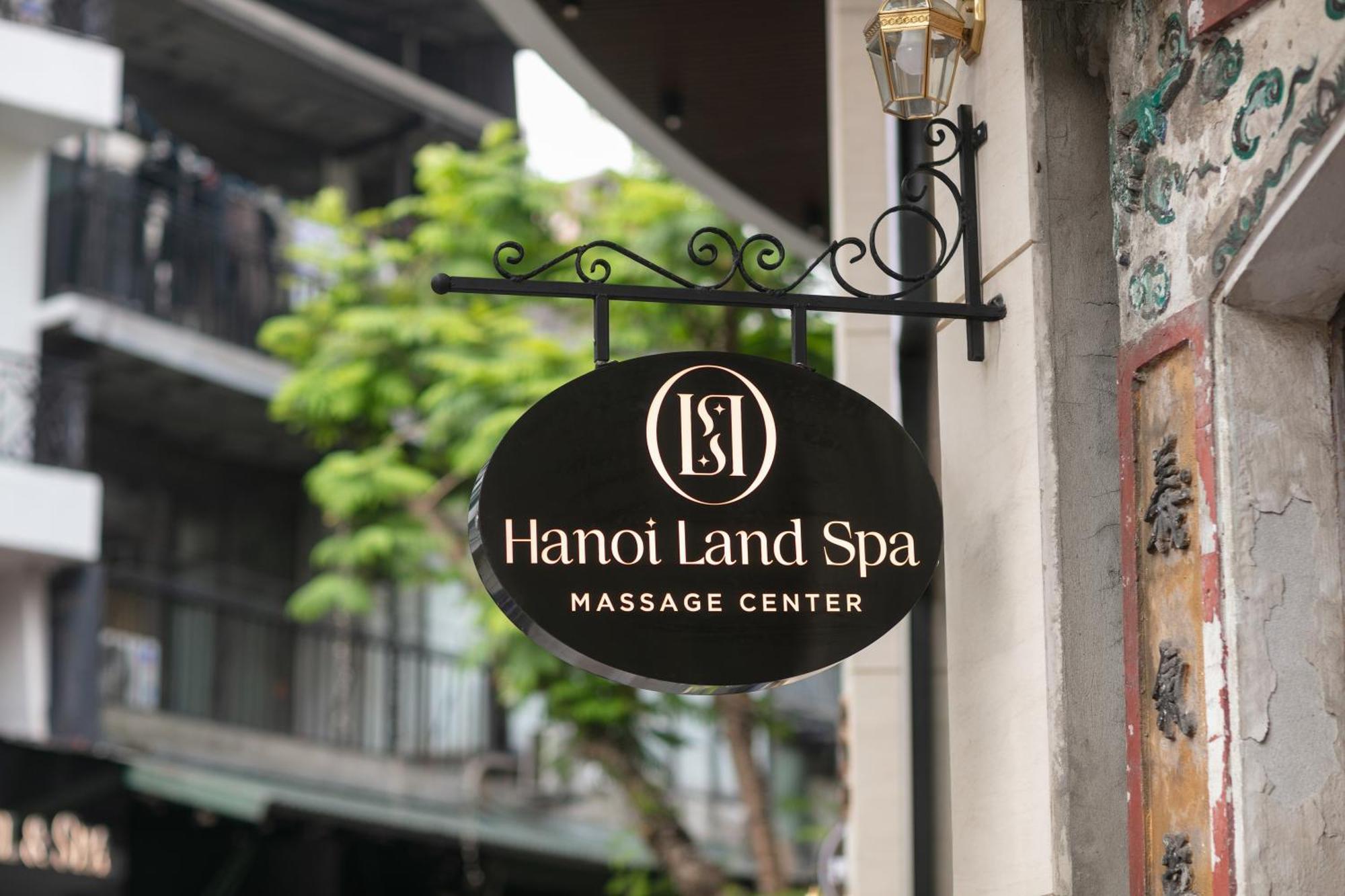 Hanoi Plaza Suite Hotel & Spa Exterior photo